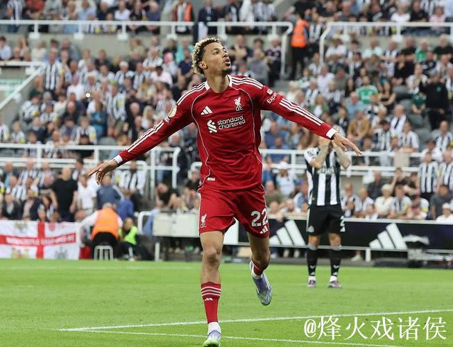 埃基蒂克双响引爆安菲尔德,伊萨克坐冷板凳引质 埃基蒂克双响引爆安菲尔德,伊萨克坐冷板凳引质